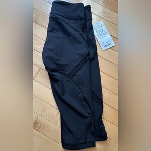 Lululemon black active crop leggings